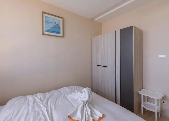 아파트 2bed 2bath Luxuryonnutbtse9 60sqmt Gympoolnetflix 2mins To Bts *