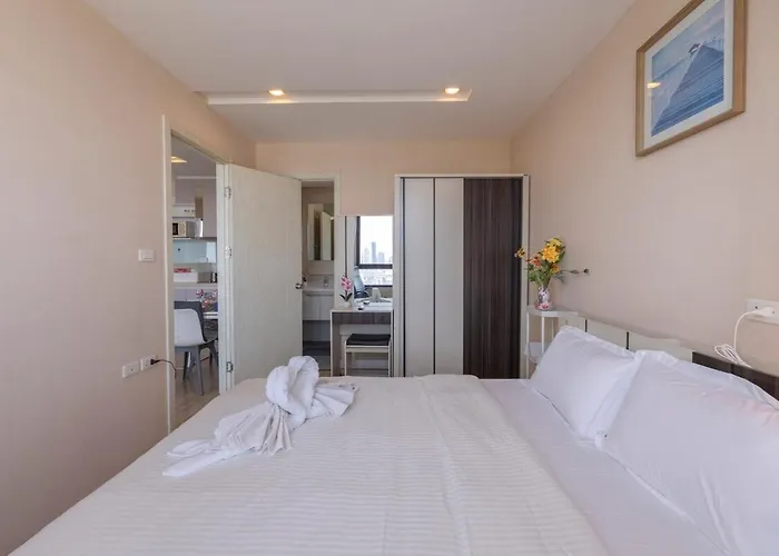 2bed 2bath Luxuryonnutbtse9 60sqmt Gympoolnetflix 2mins To Bts