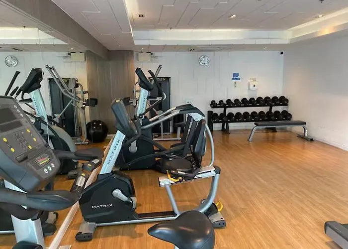 2bed 2bath Luxuryonnutbtse9 60sqmt Gympoolnetflix 2mins To Bts